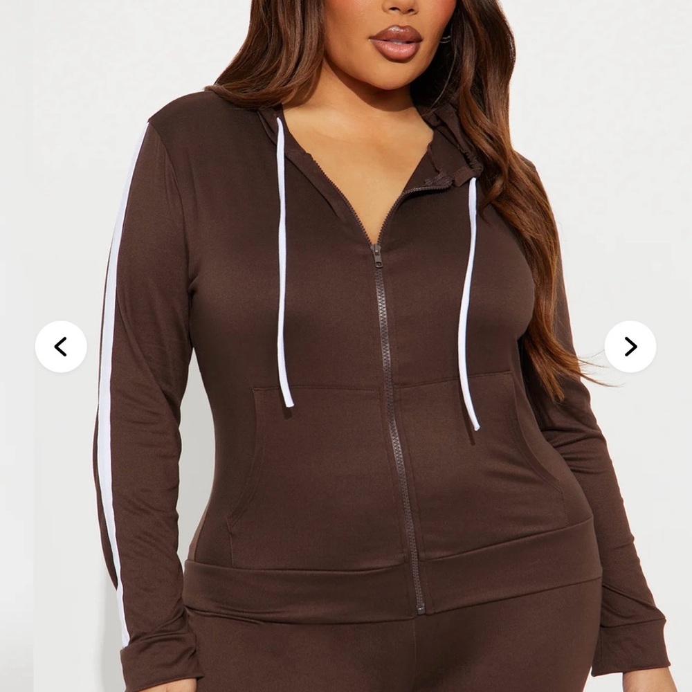 Fashion Nova: Tennis Courts Wide Leg Pant Set - Chocolate 🍫 - Picture 5 of 7